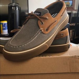 New w box Men’s Sperrys